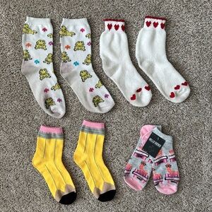 Frog, Heart, Pencil Short Crew Socks and Bookworm Low Cuts (4)